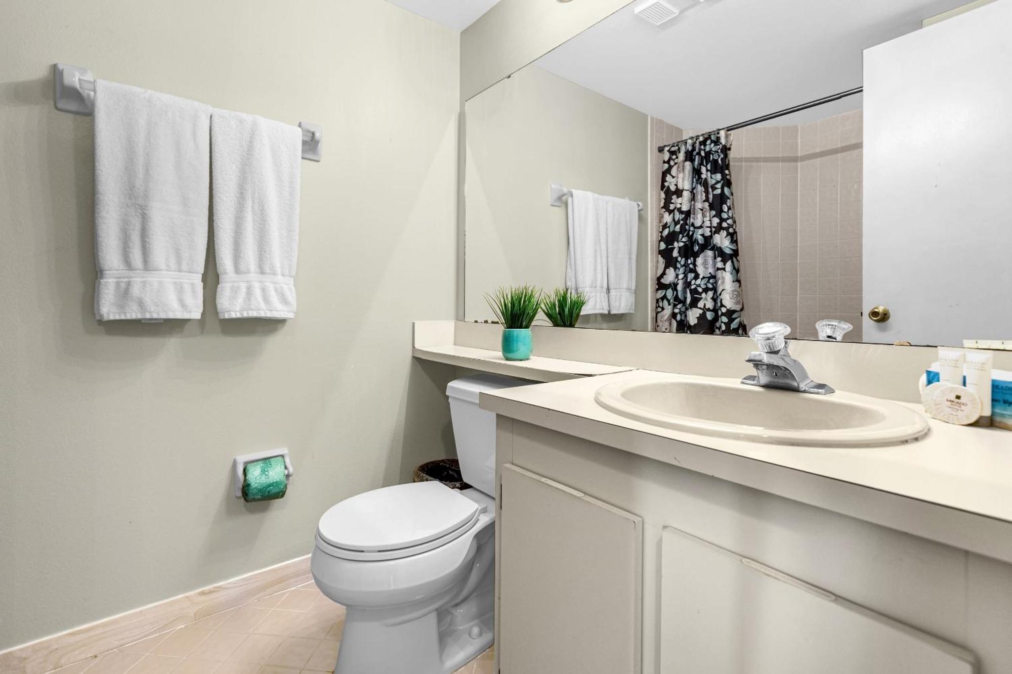 Modern Cozy 2Br Condo Near Disney Orlando Bagian luar foto